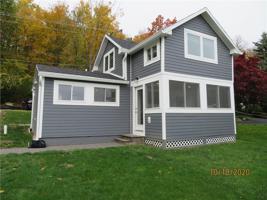 3973-3975 Graywood