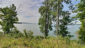 39 Cayuga Shores Drive