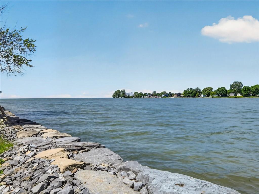 Image 3: 118 ft of protected Shoreline.