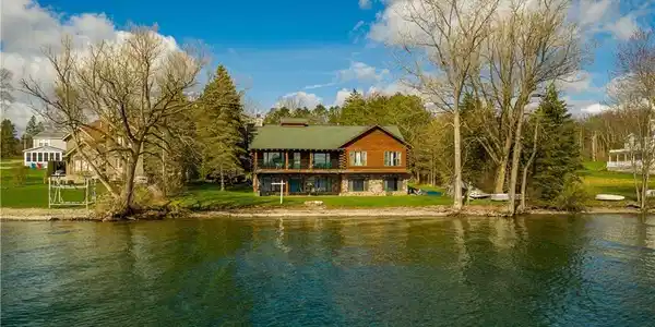 2026 W Lake Road