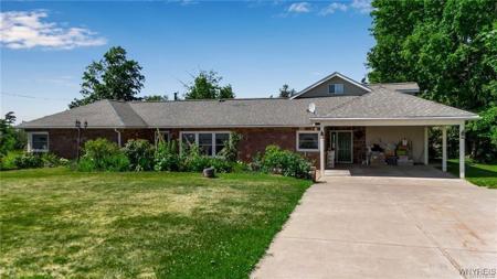 6293 E Lake Road