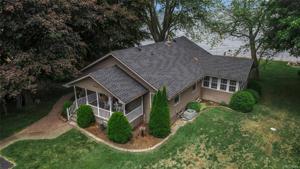 14353 Oak Orchard on the Lake