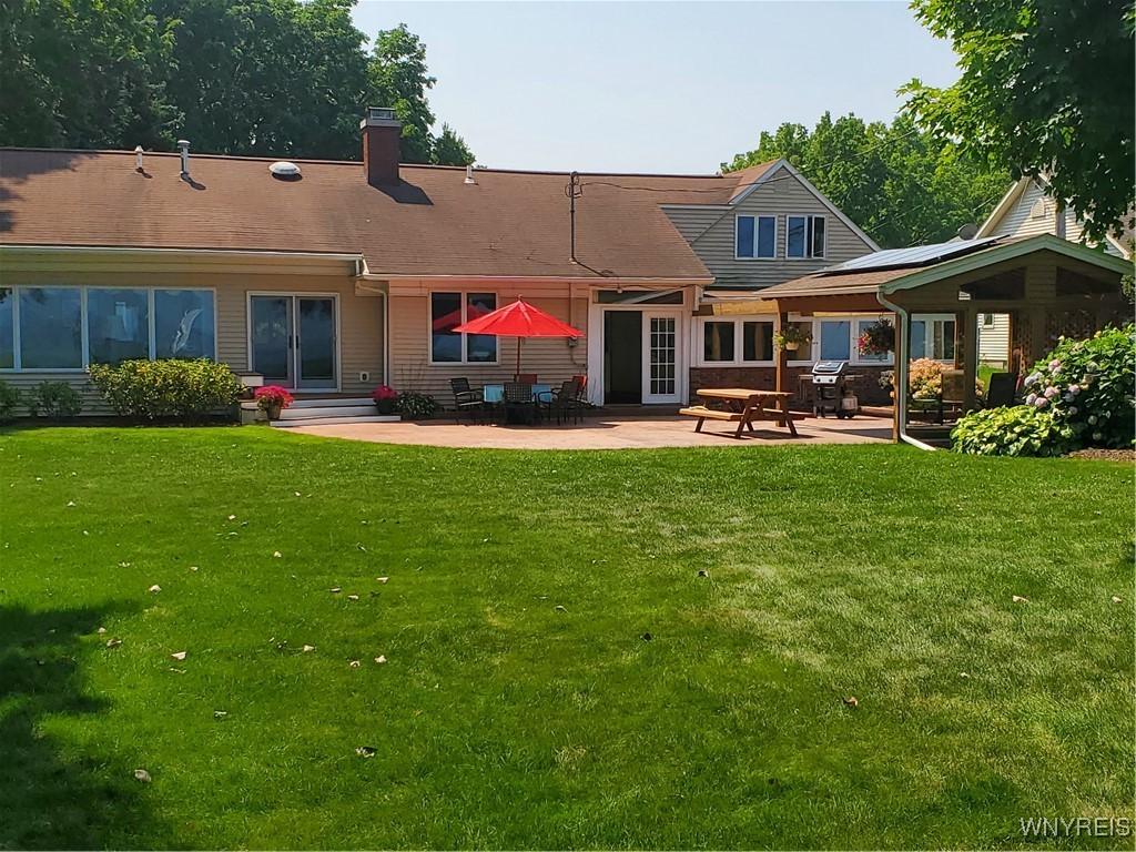 Image 4: 749 Lake Rd.