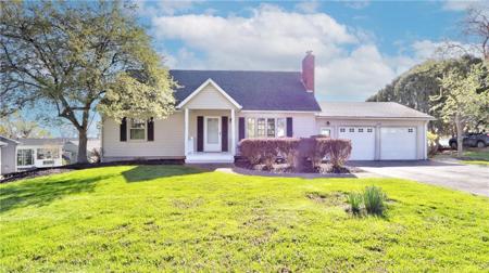 3671 E Saddleback Road
