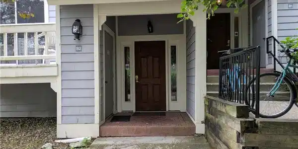 20 Elm Lane