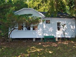 403 W Lake Road