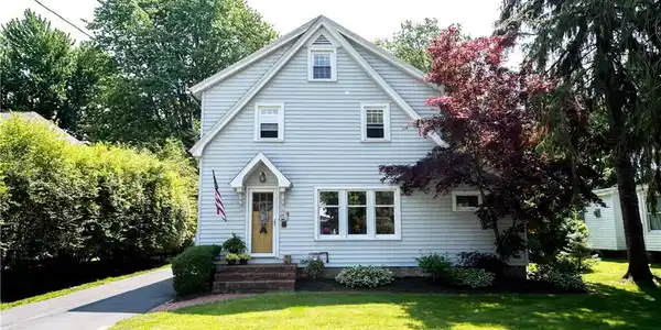 46 Leitch Avenue