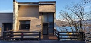 8 Cliffside Drive