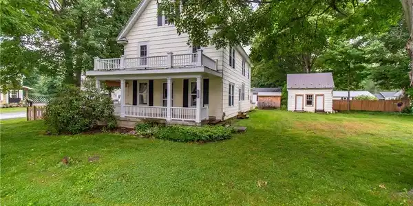 Image 4: 2835 Greenhurst Ave.