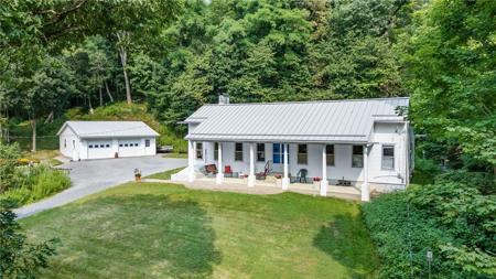 940 East Lake Road