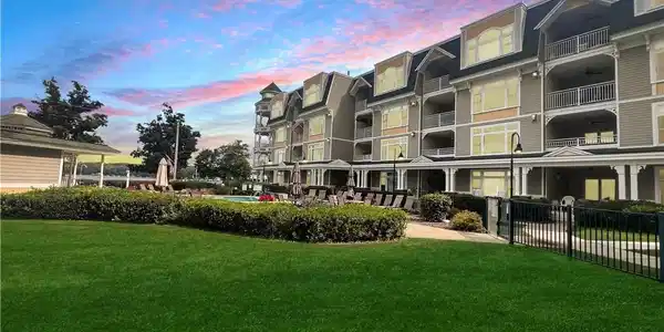 50 Lakeside Drive