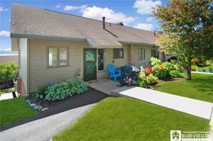 10 Seneca Drive