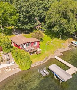 827 W Lake Road