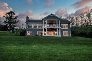2814 Holly Lane