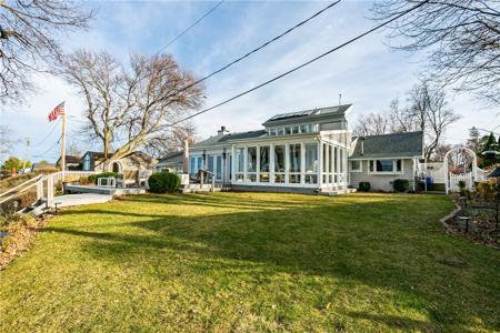 455 Lake Front
