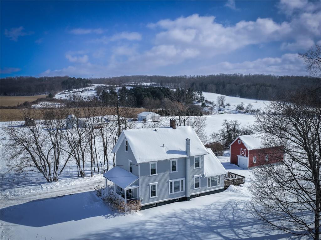 Image 2: Pastoral, yet minutes to Cooperstown.