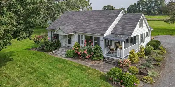 3104 E Lake Road