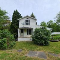 17 Seminary St