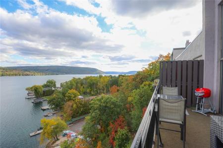 11 Cliffside Drive