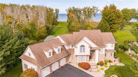 22 North Shore Drive