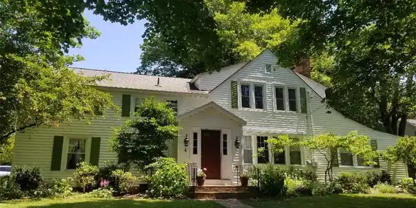 4 East Street