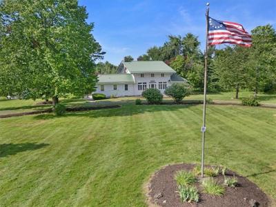 211 Lake Road