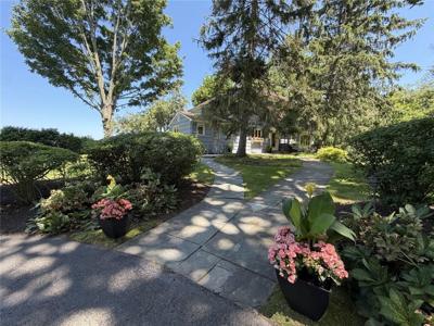 930 Lake Road