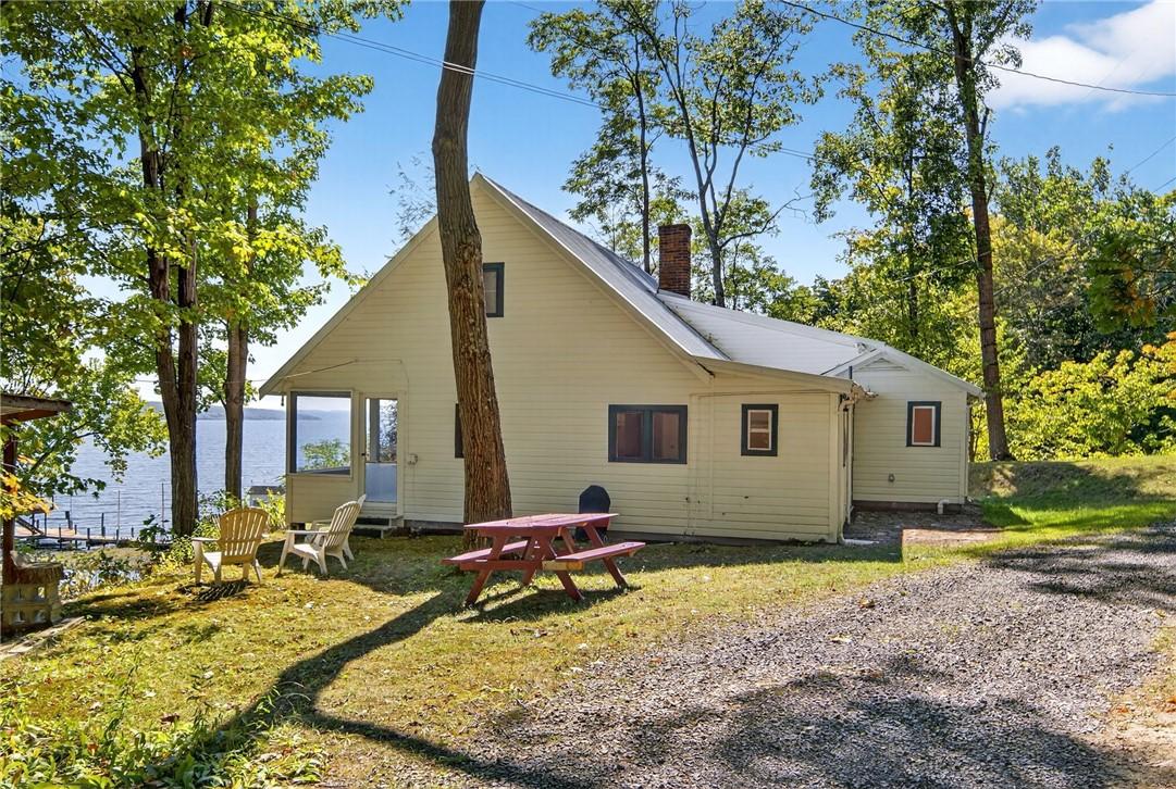 Image 2: Upper Cottage