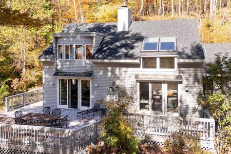 382 Catskill Drive