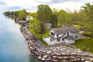 8036 Newco Drive