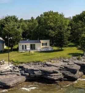 5366 Clark Point Road