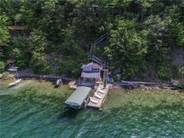 446 E Lake Road