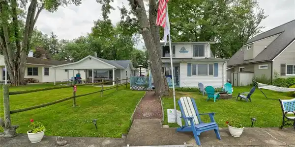 2372 Lakeside Drive