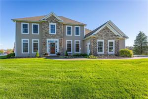 3662 Summit View