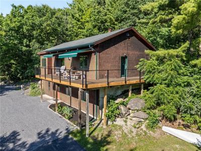 6218 Hawks Road