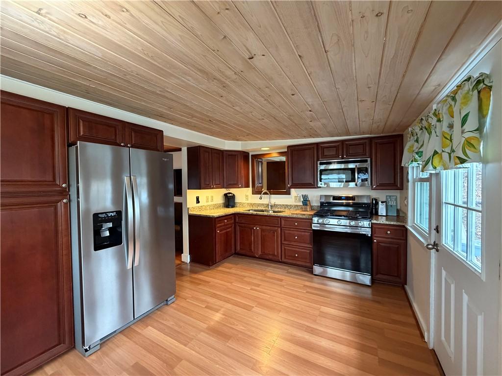 Image 3: Kitchen View 2