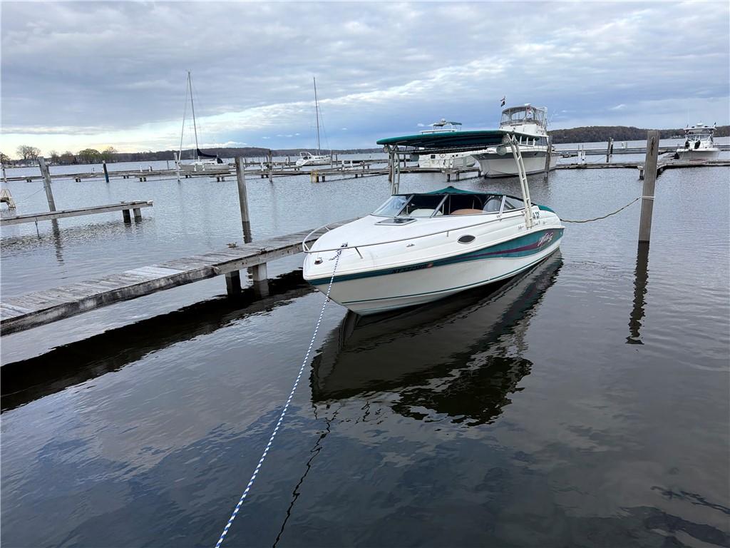 Image 3: There&rsquo;s even a boat and slip (H-6 at Katlynn Marin