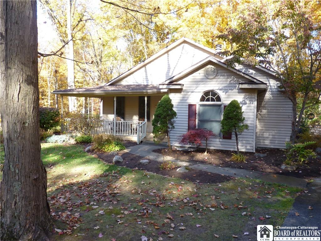 Image 3: Front of House