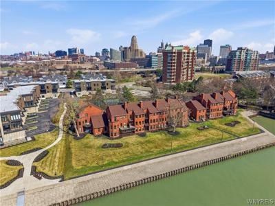 18 Marina Park S