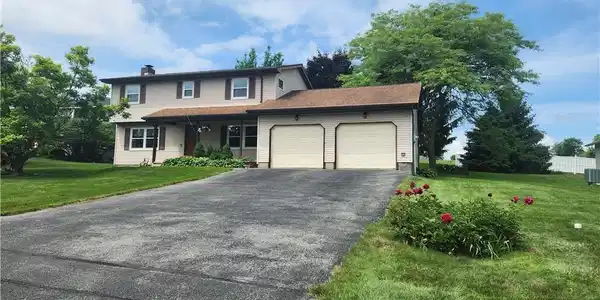 6 Heather Woods Court