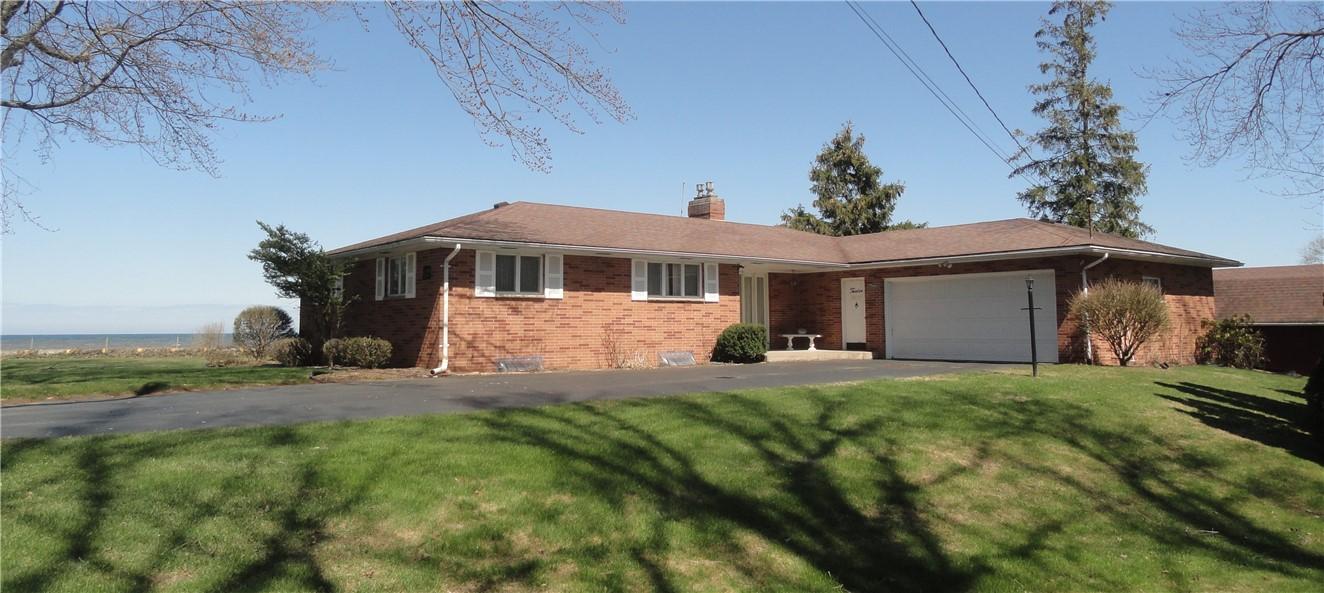 Image 1: Custom spacious ranch all brick with a hip roof de