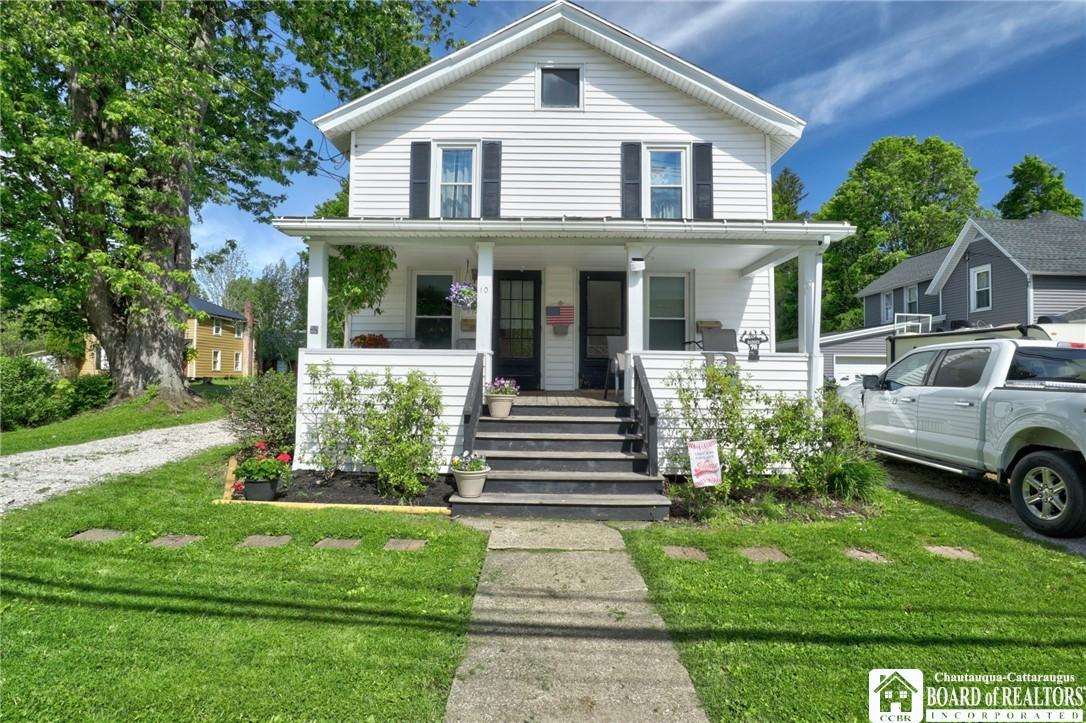 Image 2: Front of home