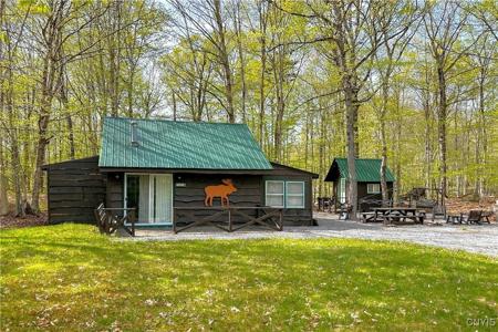 123 Mohawk Drive W