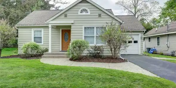 8 Case Avenue