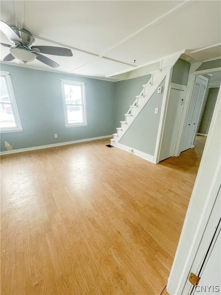 Image 4: Livingroom
