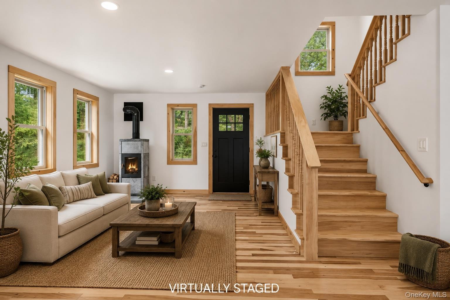 Image 4: Living Room Image 4: Living Room