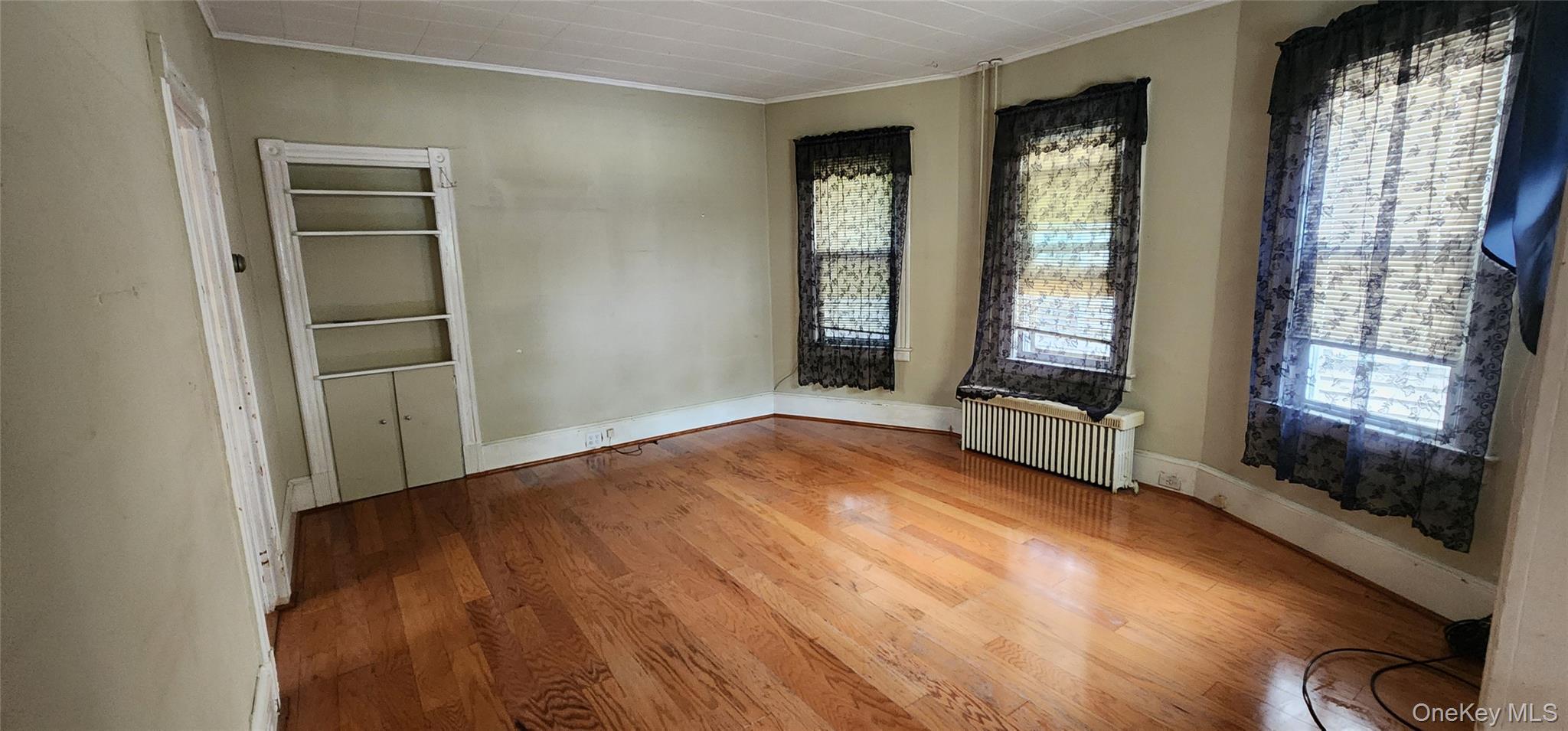 Image 4: Dining Room Image 4: Dining Room