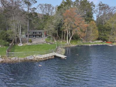 58 Twin Lakes Road