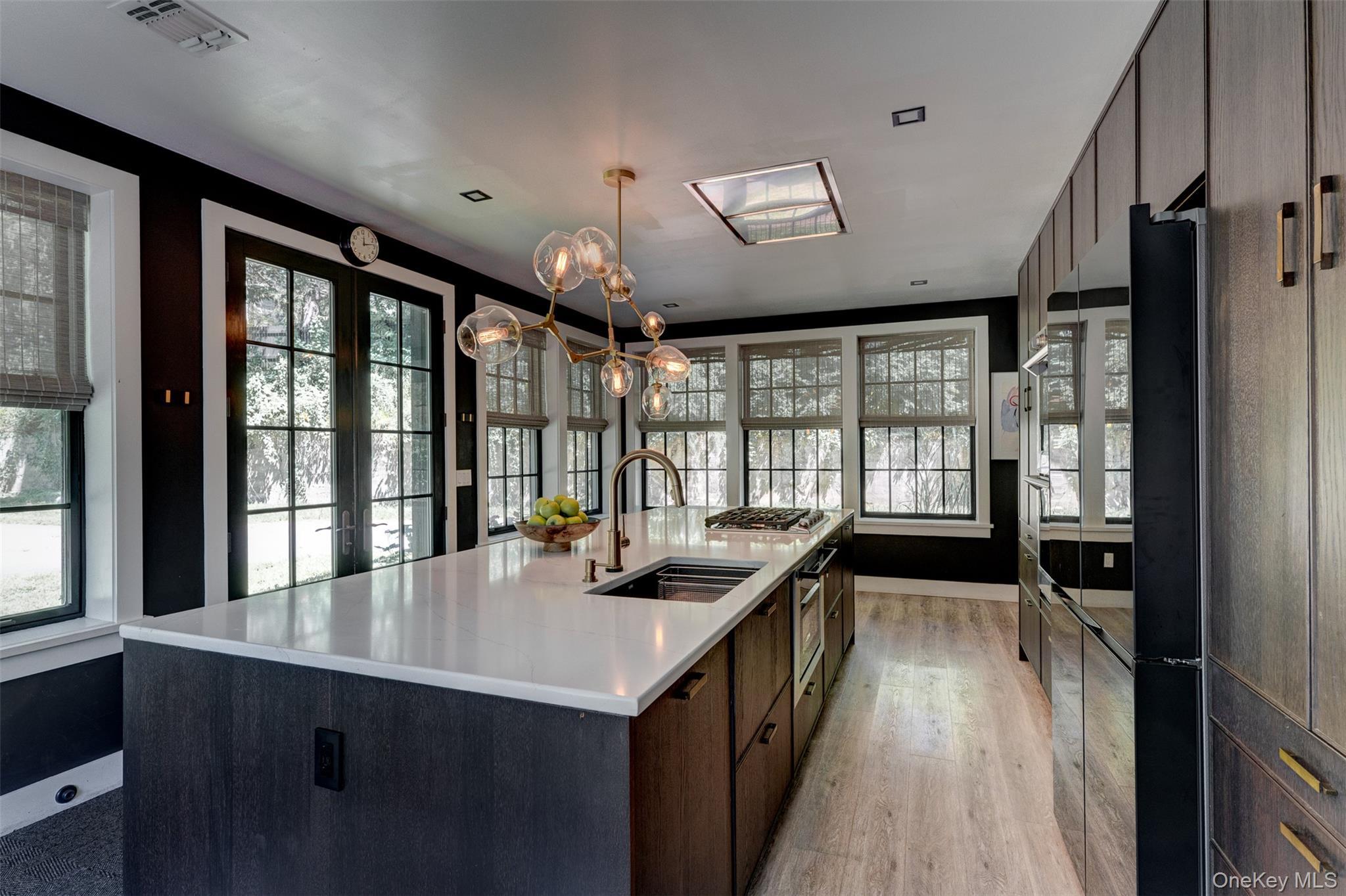 Image 2: Kitchen Image 2: Kitchen