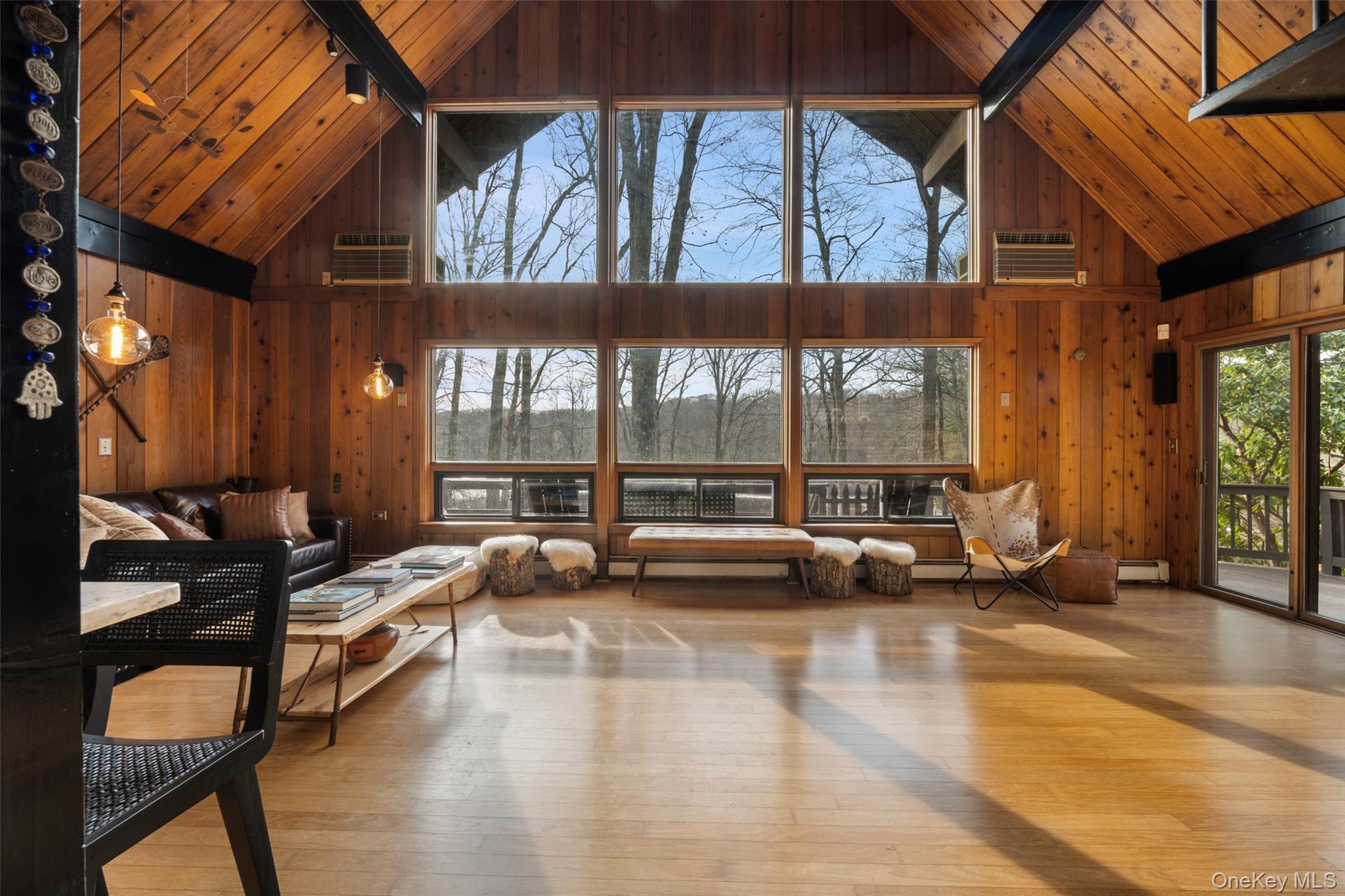 Image 2: Living Room